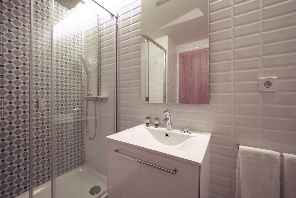 Uma Suites Pau Claris Barcelona Exteriör bild