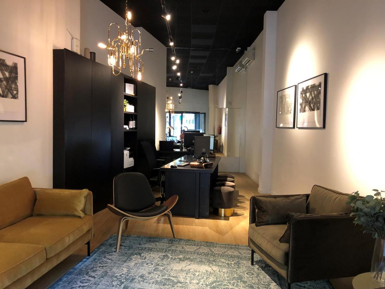 Uma Suites Pau Claris Barcelona Exteriör bild